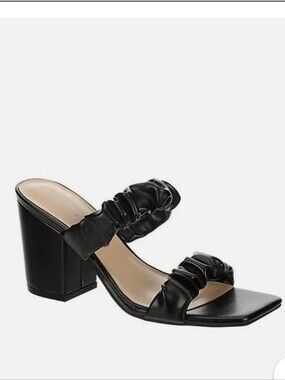 UNISA CYLA SLIDE SANDAL BLOCKED HEEL. BKACK 9M. SQUARE TOE Newer
